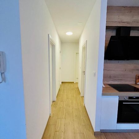 Alida Valli Apartment Kastela Exterior photo