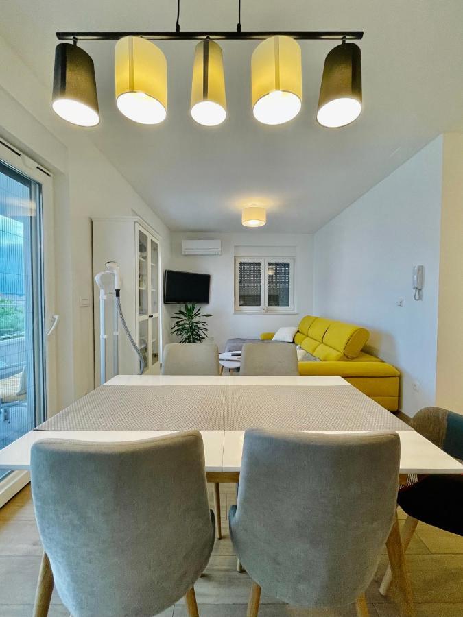 Alida Valli Apartment Kastela Exterior photo